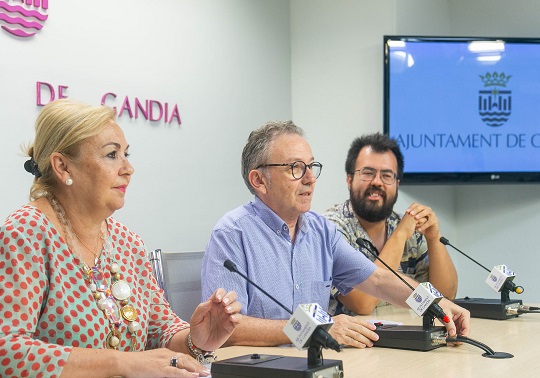 D'esquerra a dreta: Carmen Fuster, Emili Aura i Nahuel Gonzàlez.