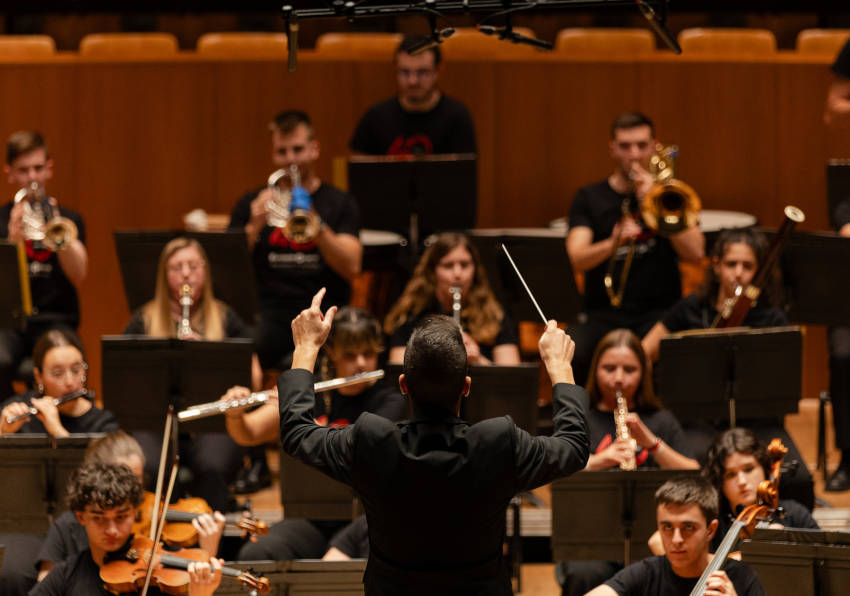 event image:Imagen gráfica del Concierto de Apertura del Curso 2025-26 de la UV.