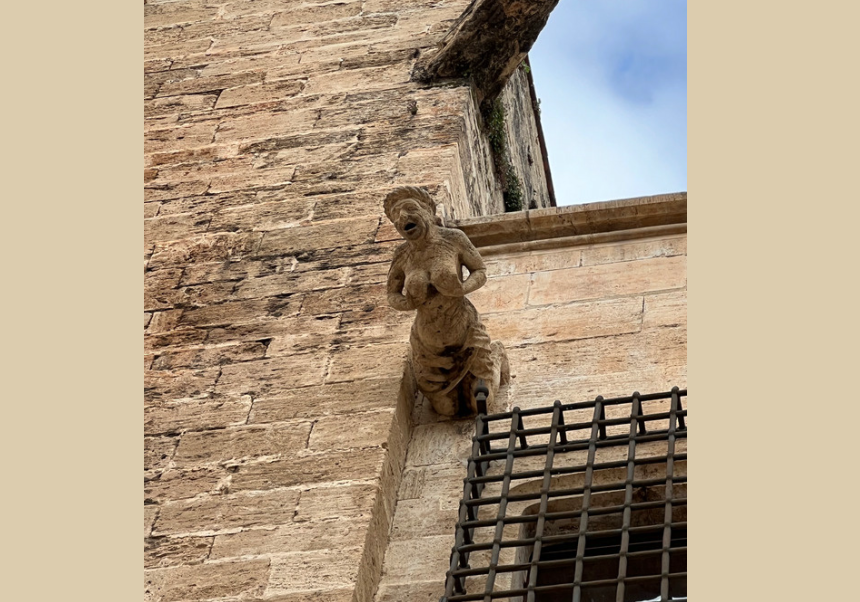 Escultura de una viuda