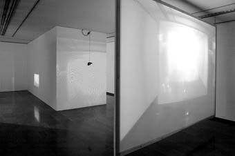 ‘On-Off’, Laboratorio de Luz, 2001. Instalación. Facultad de Bellas Artes, UPV.