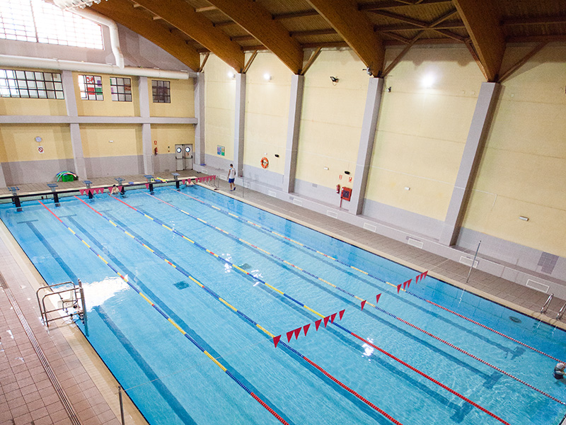 Burjassot indoor swimming pool - Interior view