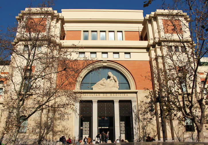 La Universitat de València es tercera de España en Medicina y Farmacología respecto al número de citaciones de artículos científicos.