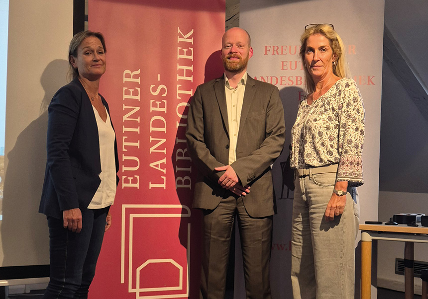 Ingrid García-Wistädt i Isabel Gutiérrez Koester amb el seu amfitrió