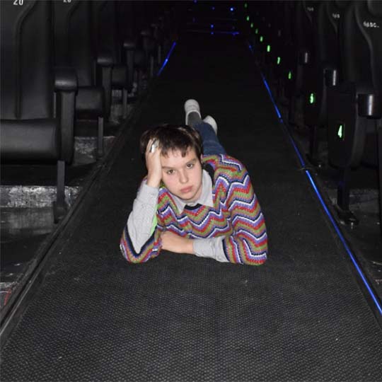 Foto de Lluna Valle tombada a la sala d'un cinema