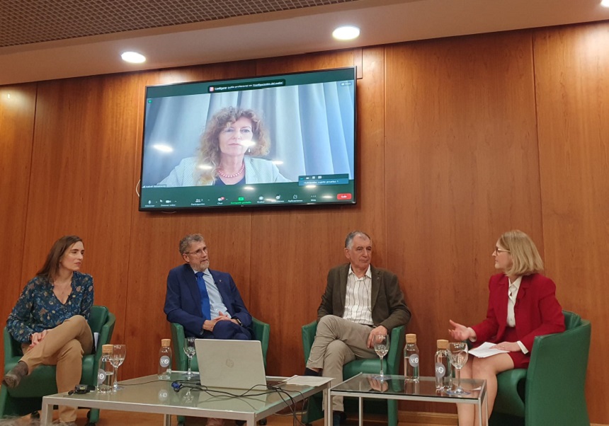 Mesa de ponents Manuel Pérez, Javier Benayas, Ana María Pedraz, Isabel Rimanoczy i moderadora Nuria García