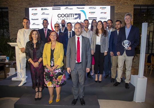 Estudiants de l’ETSE-UV guanyen el concurs TFG 2022 de COGITI València