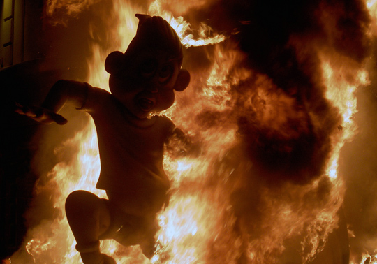 Falla ardiendo