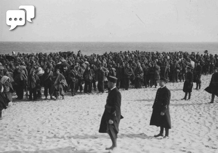 Multitud en una platja durant la República