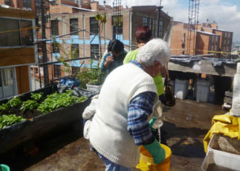 Women of the Mesa HUNZAHUA working in Bogotá, Colombia.