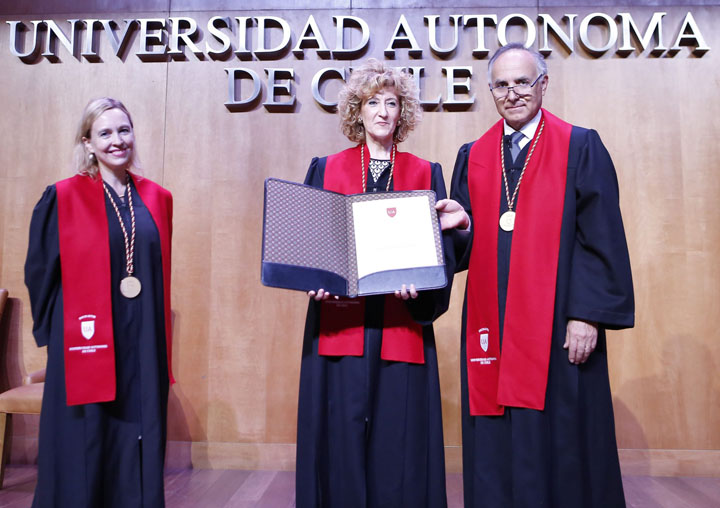 Silvia Barona, en la sessió d'investidura.