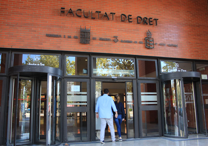 The Universitat of Valencia Faculty of Law.