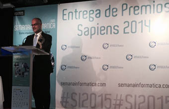 Vicente Cerverón, en l'acte de lliurament del premi.