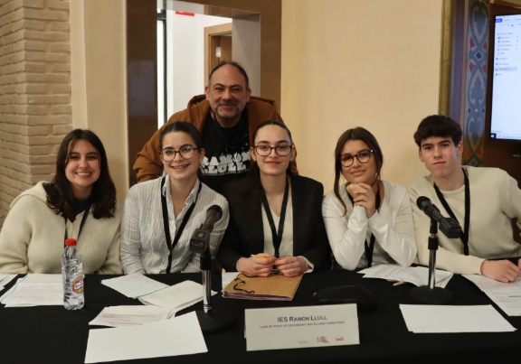 Lliga de Debat de Secundària i Batxillerat a la UV 2025 - imatge 0