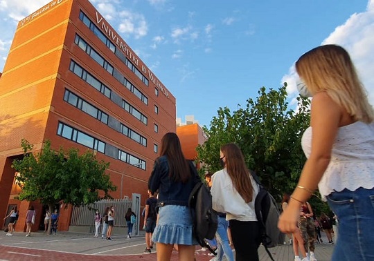 Imagen del inicio del curso 2020-2021 en la Universitat de València.