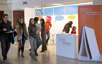 Estand del OPAL, en el VII Foro de Empleo.