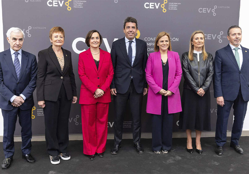 Authorities participating in the I València Silicon Forum