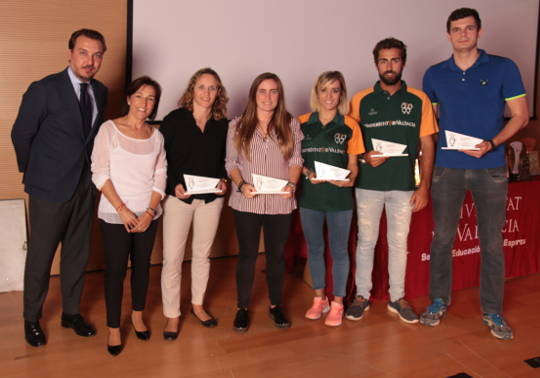 Els esportistes premiats en la Gala de l'Esport de la Universitat de València pels seus mèrits en 2017.
