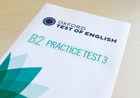 Portada d'un examen d'anglès d'Oxford.