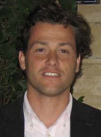 The professor Nicolás Bas Martín.