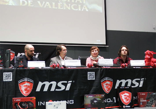 Presentación en la ETSE del I Torneo League of Legends de la Universitat de València.