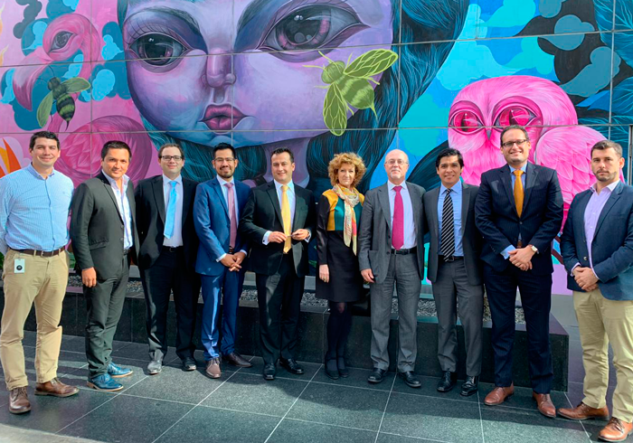 Encuentro en Lima de los profesores Carlos Esplugues y Silvia Barona con antiguos alumnos del Máster en Derecho, Empresa y Justicia de la Universitat de València