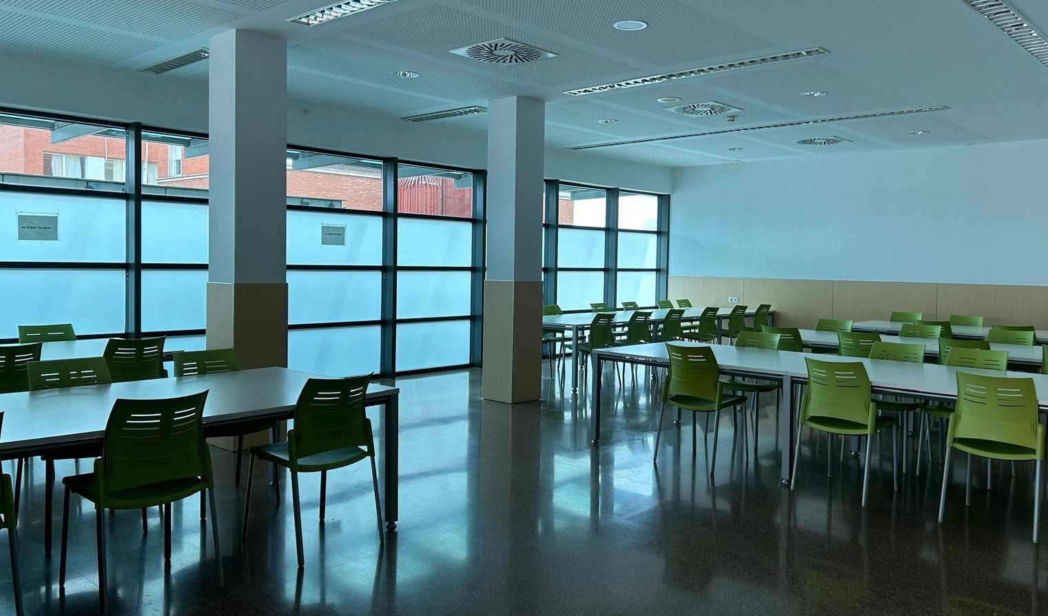 Imatge sala tercer pis Facultat Medicina