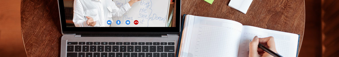  Student taking notes in a virtual class