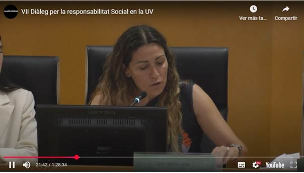 Una persona sentado frente a una computadora

El contenido generado por IA puede ser incorrecto.