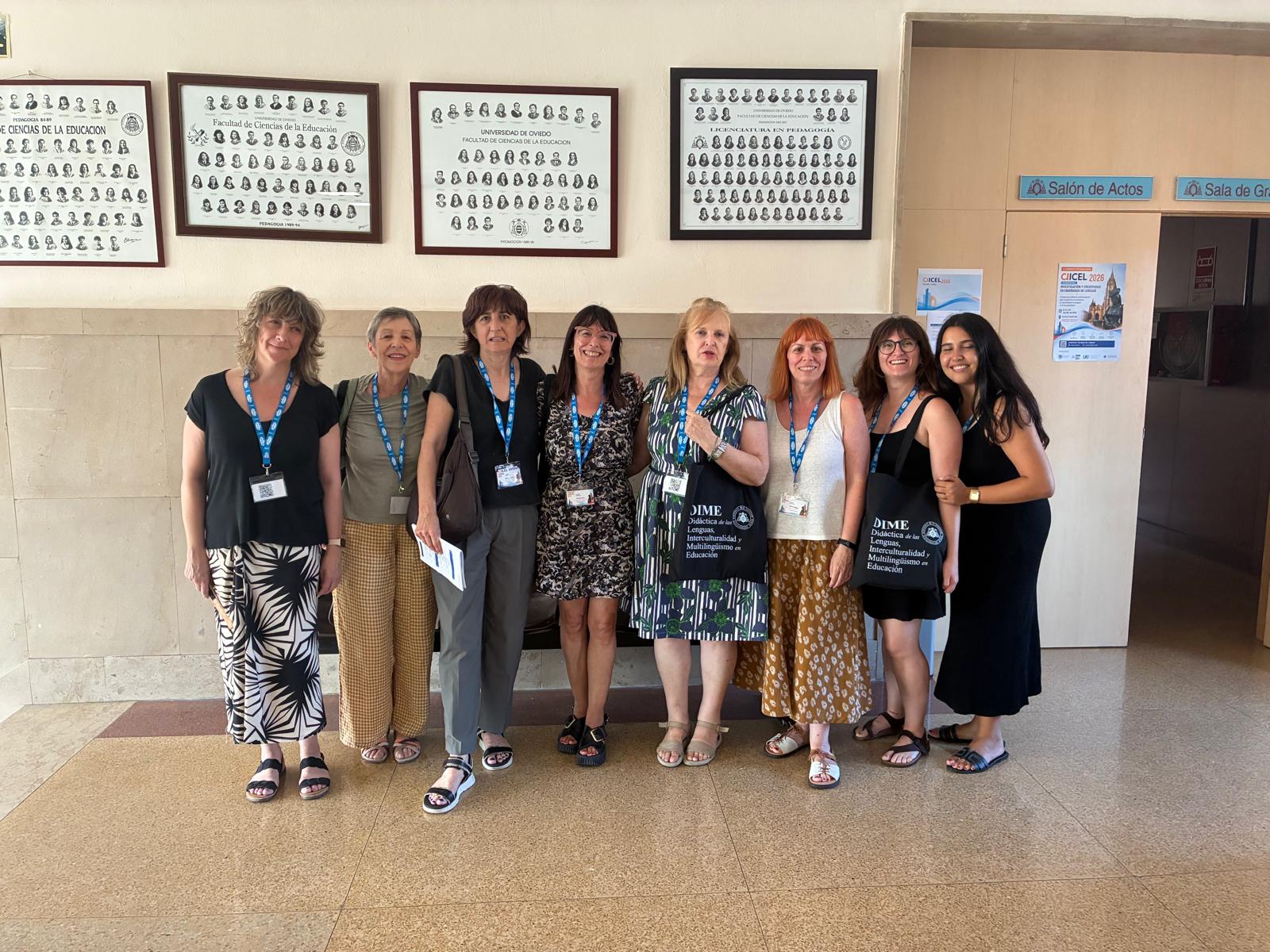 Membres de l'equip investigador del projecte VIDECOM durant el congrés CIICEL 2026 a la Universidad de Oviedo