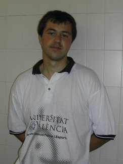 julio.jpg (12464 bytes)