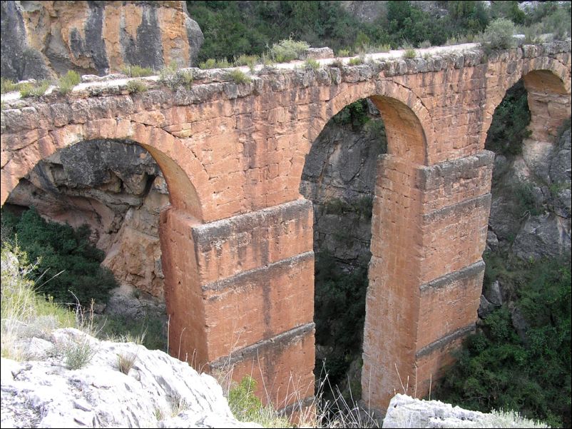 Pont sobre el Barranc del Gat